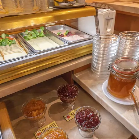Mariánské Lázně Hotel Flora מראה חיצוני תמונה